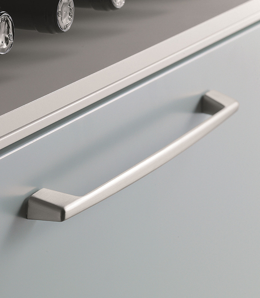 Möbelgriffe aus Zinkdruckguss - CAR