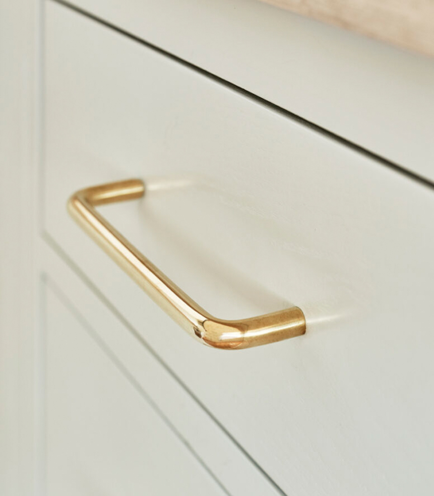 Möbelgriffe aus Messing unbehandelt poliert - TUBULAR